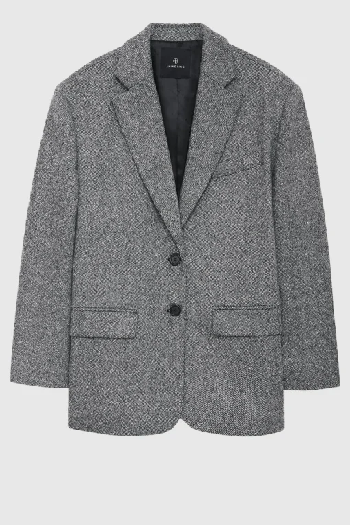 Blazer Quinn