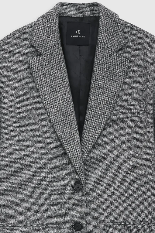 Blazer Quinn