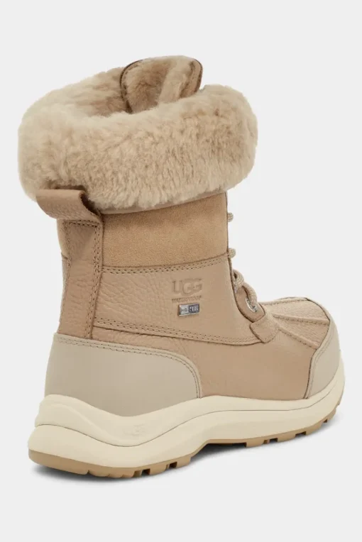 Boots Adirondack