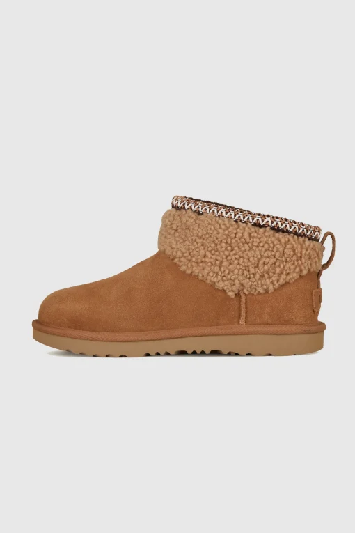 Boots Classic Ultra Mini Maxi Curly