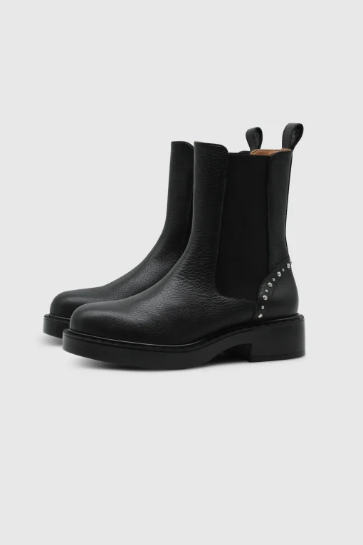 Boots Nina