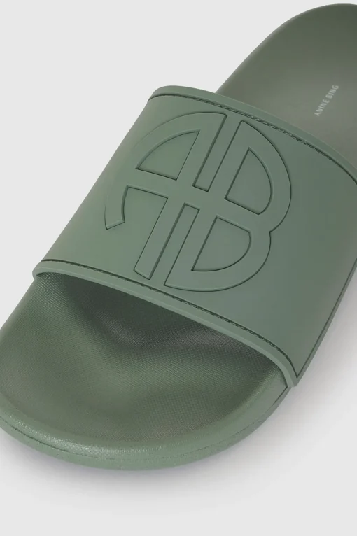 Isla Slides Artichoke