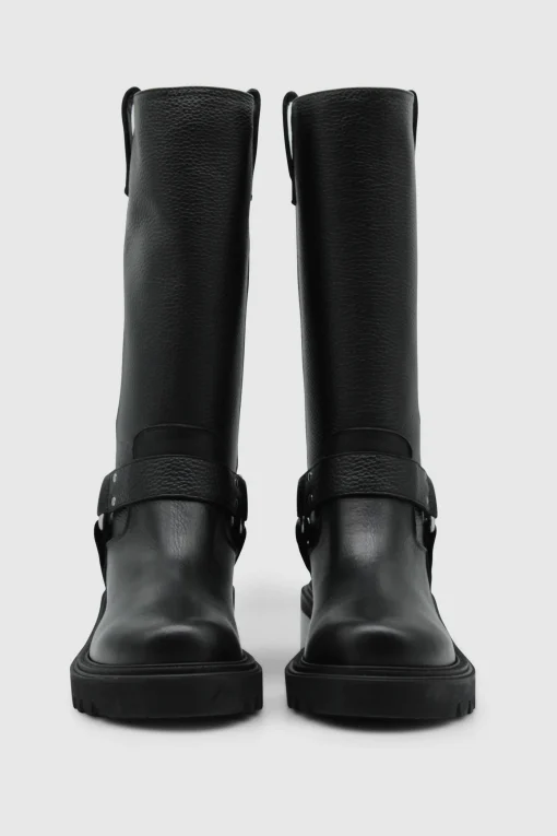 Mittelhohe Stiefel