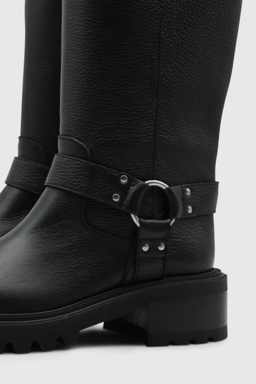Mittelhohe Stiefel