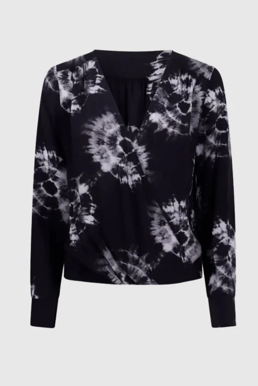 Pattern Batic Blouse Black