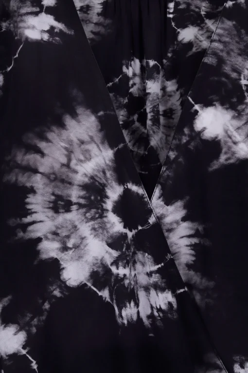 Pattern Batic Blouse Black