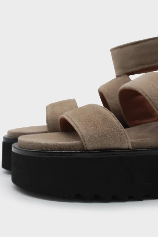 Plateau Sandals Dessert Babysilk Suede