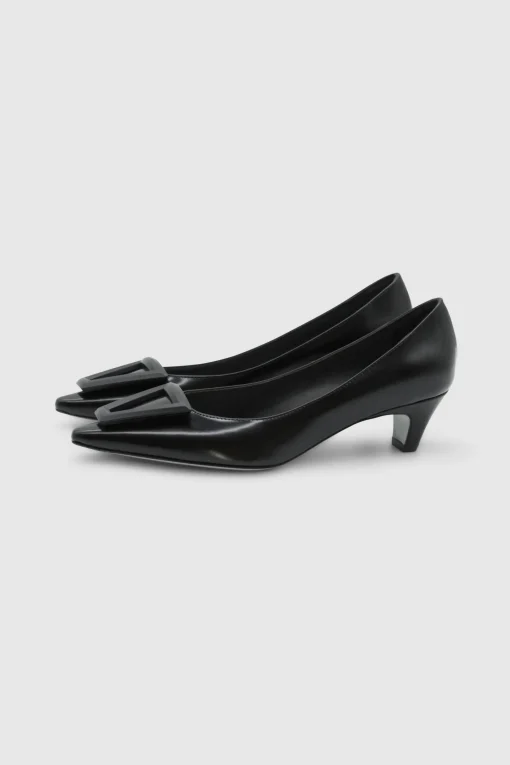 Pumps Moon