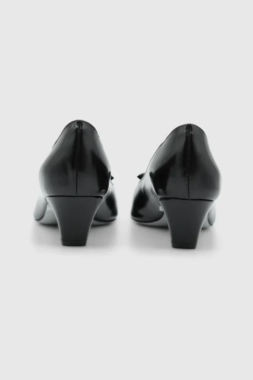 Pumps Moon