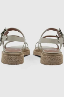 Sandalen Quad Ranch