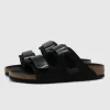 Sandalen Uji