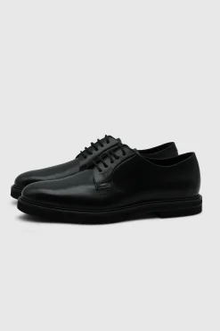 Schnürschuhe