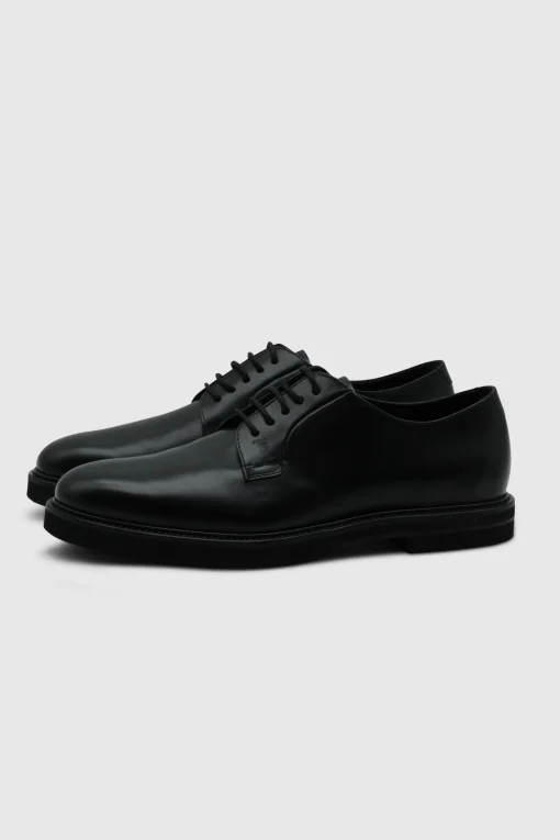 Schnürschuhe