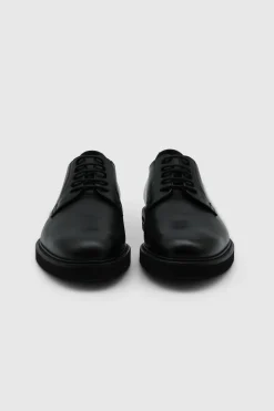 Schnürschuhe