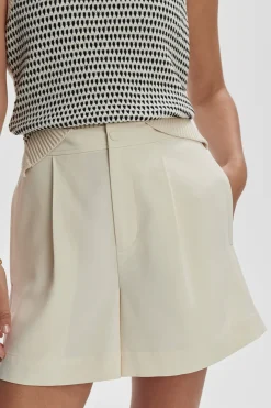 Short Mariya Easy Pleat