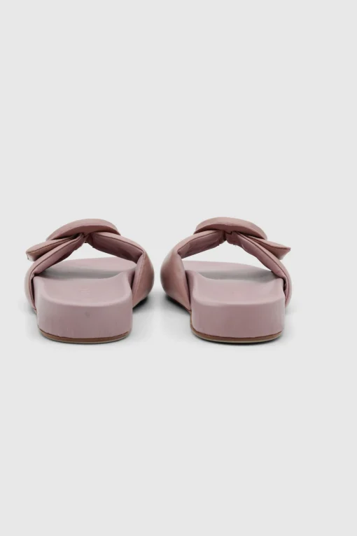 Slipper Joss