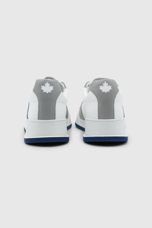 Sneaker Canadian
