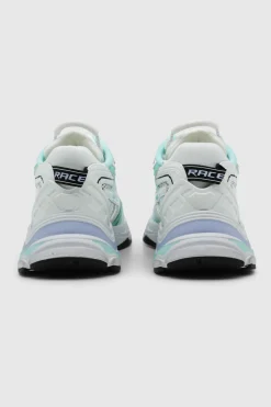 Sneaker Race