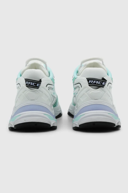 Sneaker Race