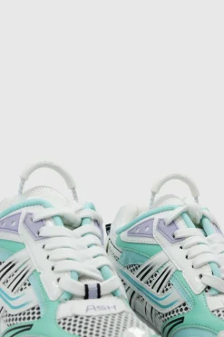 Sneaker Race
