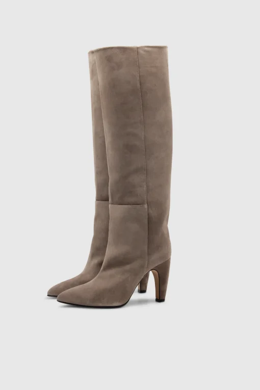 Stiefel Basket